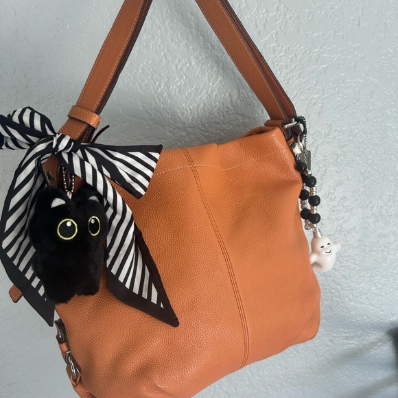 Coach Orange Pebbled Leather Zipper Closure Shoulder Bag 🎃👻🐈⬛ - Picture 2 of 8